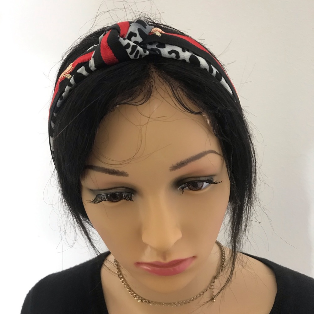 NWT- fashion headband